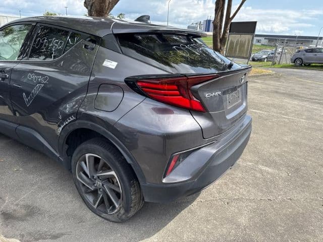 Toyota C-HR (2021)