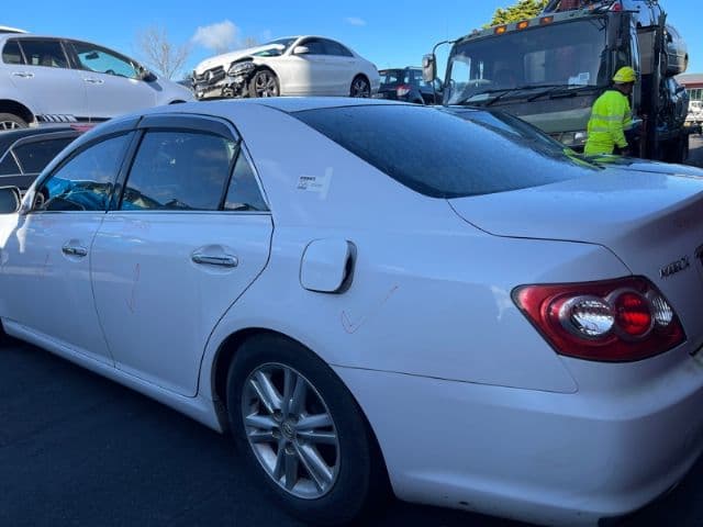 Toyota Mark X (2006)