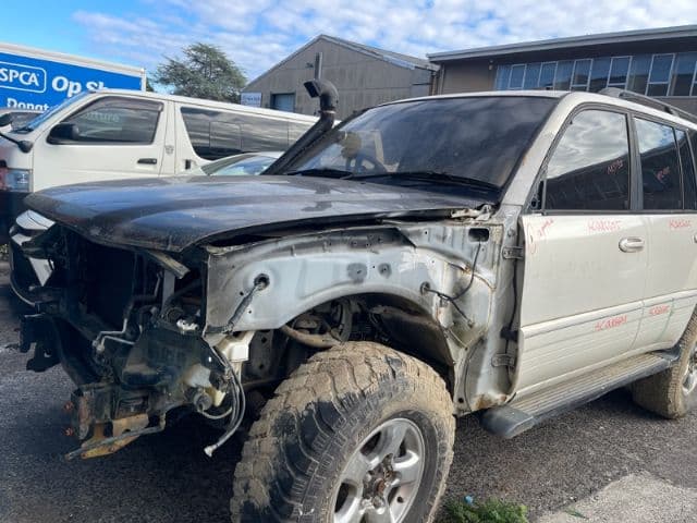 Toyota Landcruiser100 (2000)