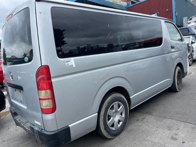 Toyota Hiace (2011)