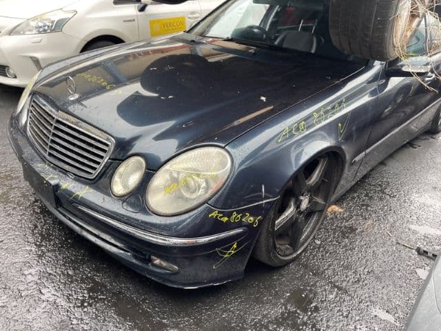 Mercedes-Benz E Class (2003)