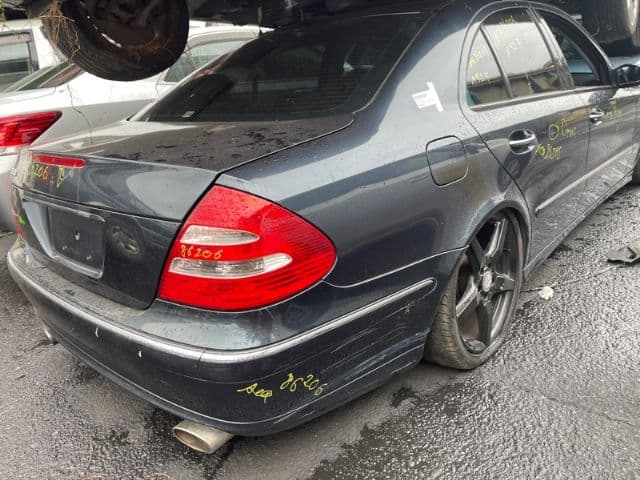 Mercedes-Benz E Class (2003)