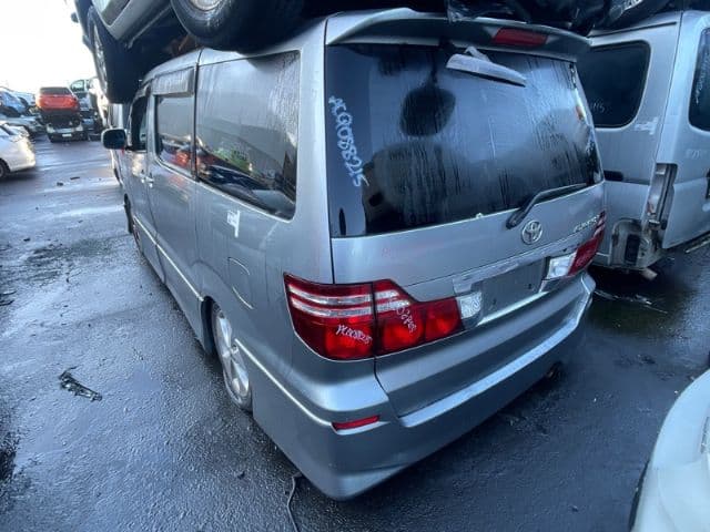 Toyota Alphard (2006)