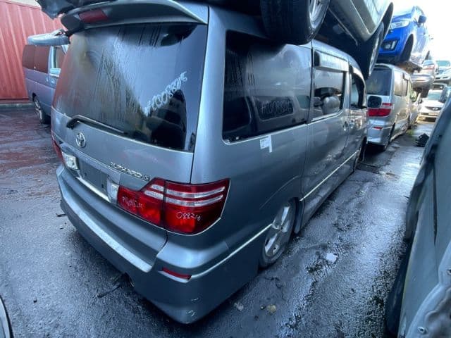 Toyota Alphard (2006)