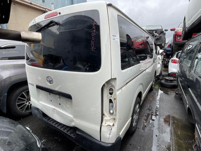 Toyota Hiace (2012)