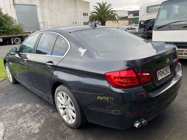 BMW 528i (2013)