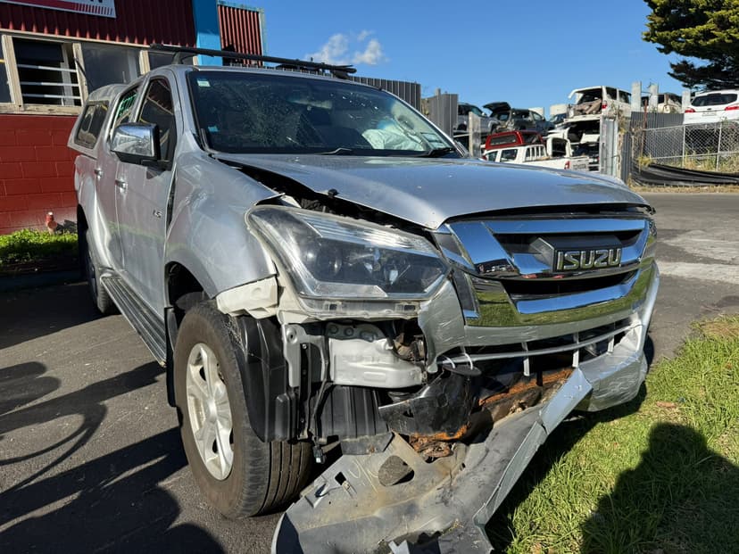 Isuzu Car Wreckers In Auckland, NZ