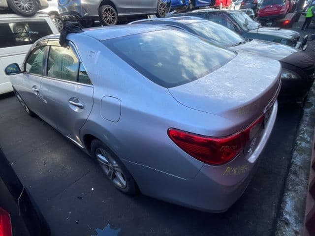 Toyota Mark X (2012)