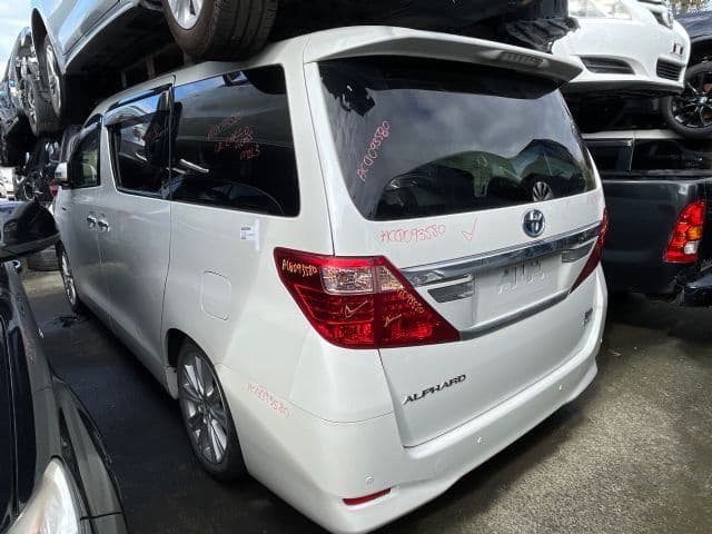 Toyota Alphard (2013)