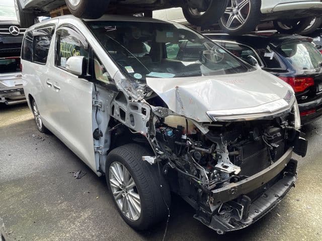 Toyota Alphard (2013)