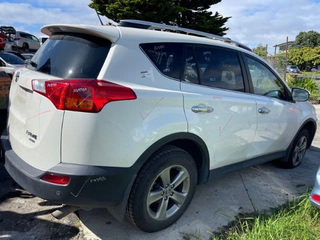 Toyota RAV4 (2015)
