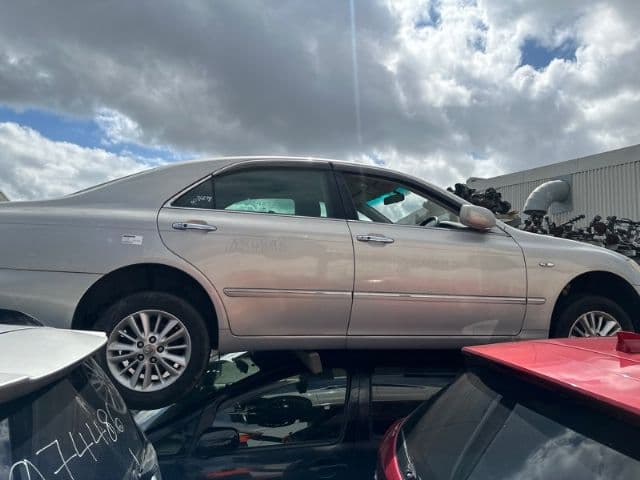 Toyota Crown, GRS182 2004