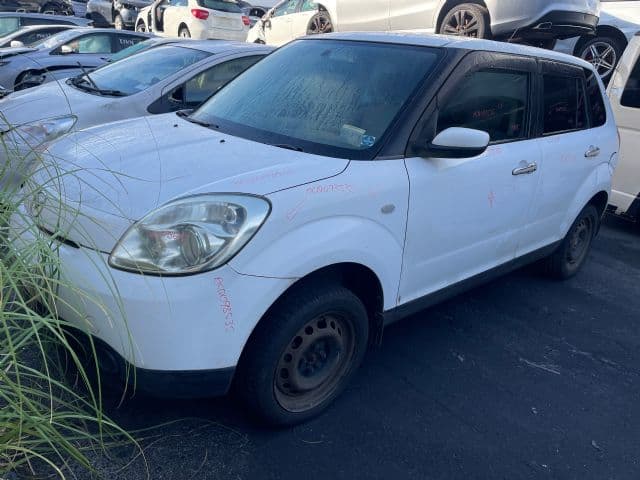 Mazda Verisa, DC 2WD 01/04 on