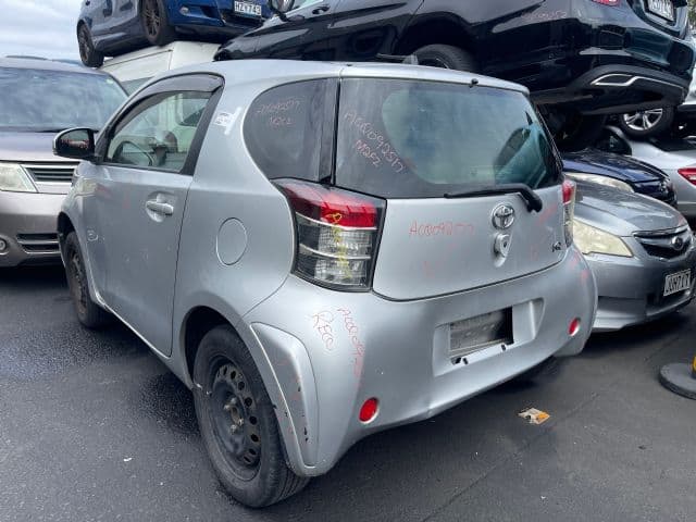 Toyota iQ, KGJ10 2008-2015