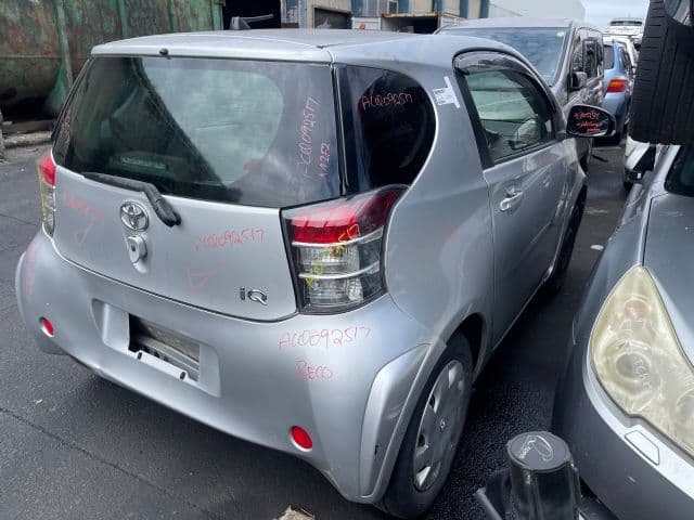 Toyota iQ, KGJ10 2008-2015
